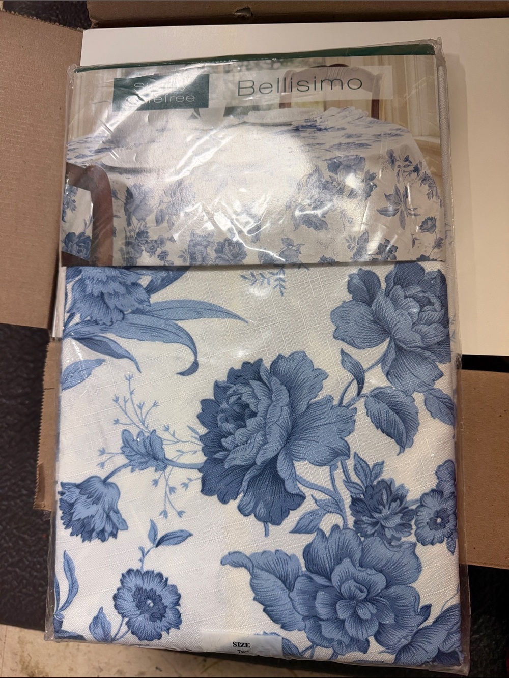 Blue Floral Tablecloth - Blue/White